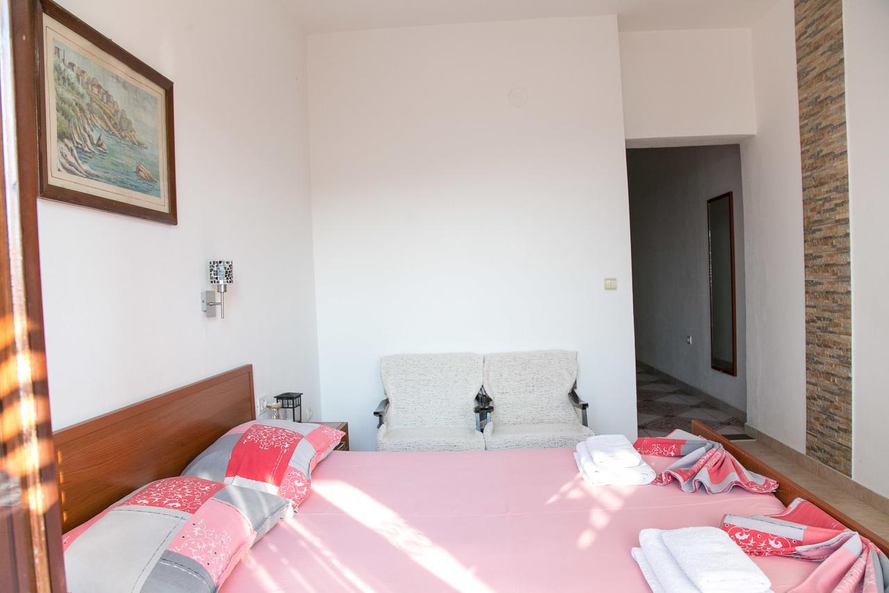 Apartments Aga Ulcinj Exterior photo